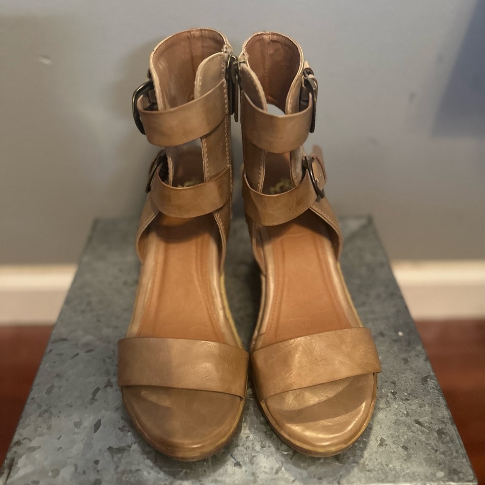 Buckle Heels - Picture 4 of 6
